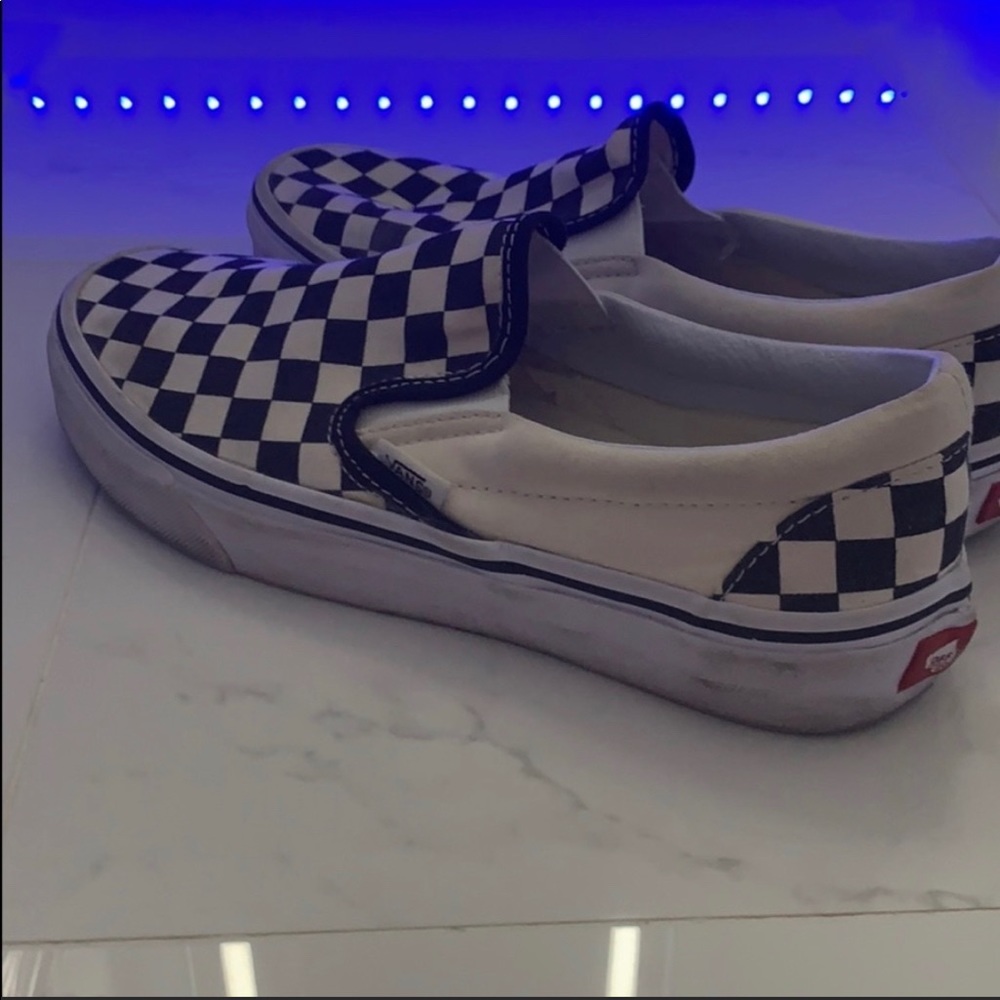 black checkered vans